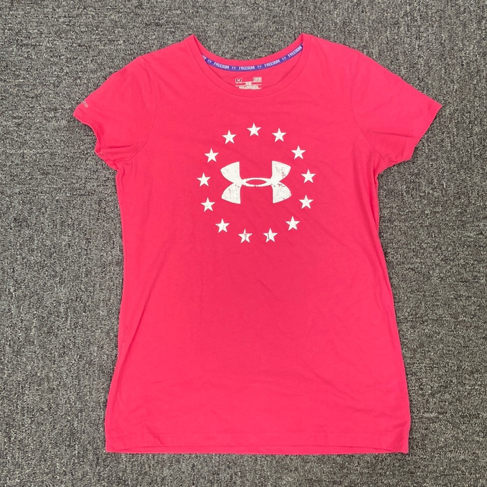 Women’s Under Armour HeatGear tee Freedom Series, coral, fitted, gently worn